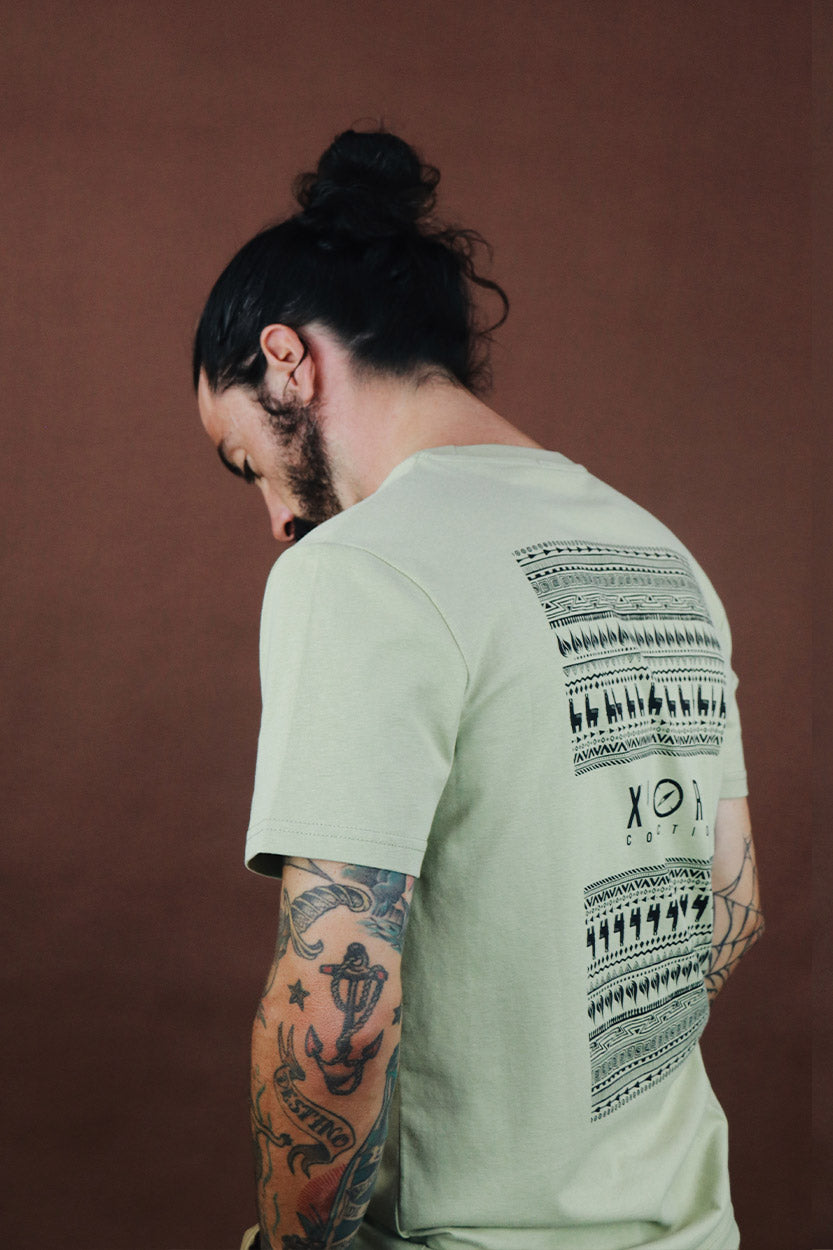 Camiseta casual T shirt kaki manga corta impresion espalda negro coleccion gsport ropa urbana algodon organico